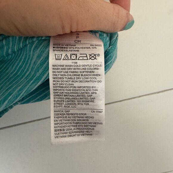 GapFit Women’s Small Blue White Striped Tee - Picture 3 of 5